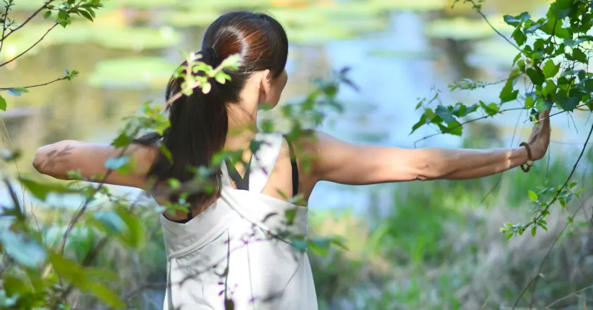 Préparer la naissance en conscience : corps, souffle et voix